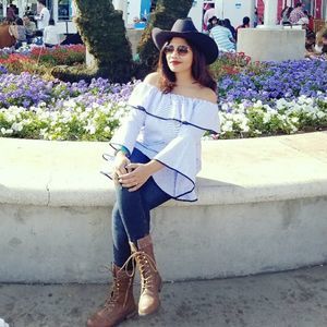 Meet your Posher, Alisha